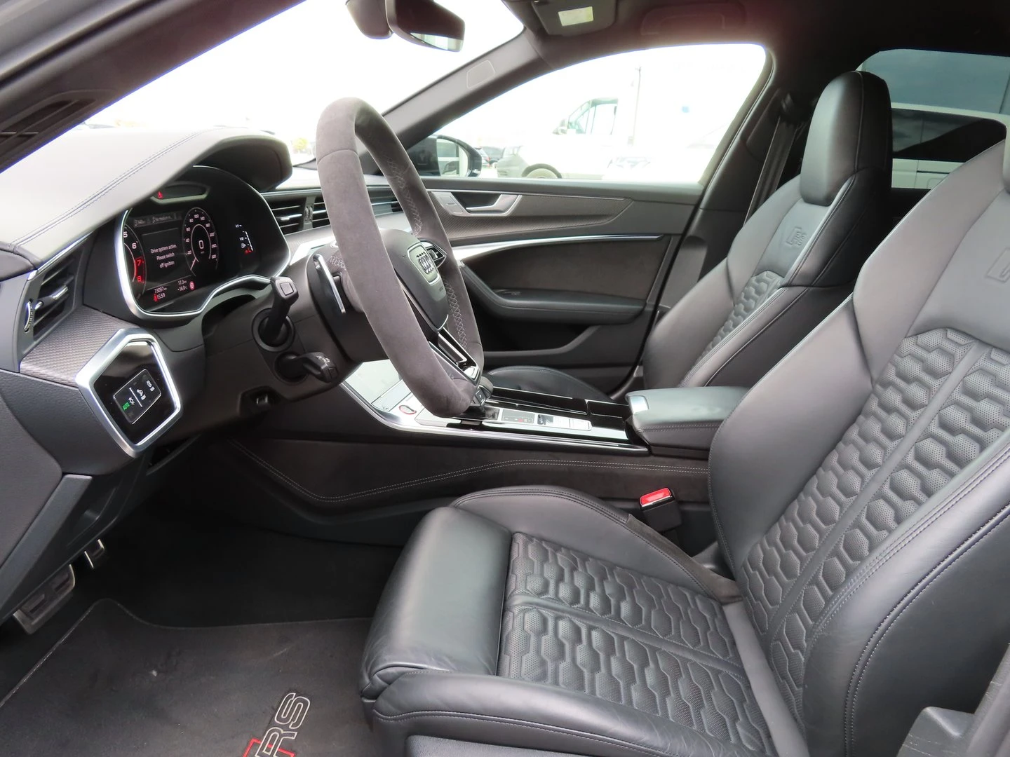 Audi Rs6 Audi RS 6 Avant 4.0 TFSI quattro - изображение 5