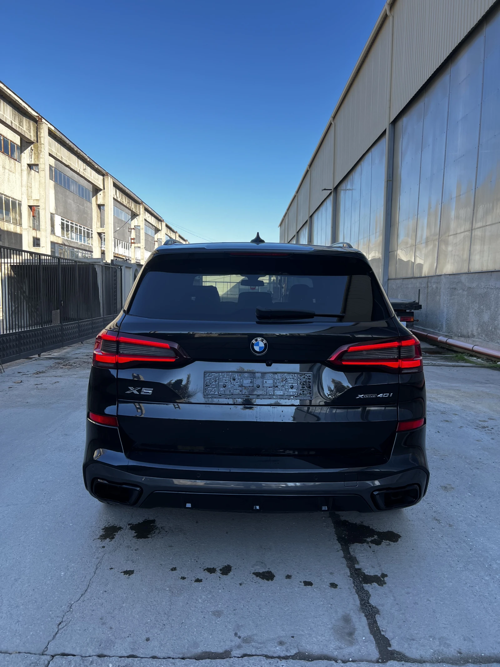 BMW M5 xDrive 40i - изображение 6