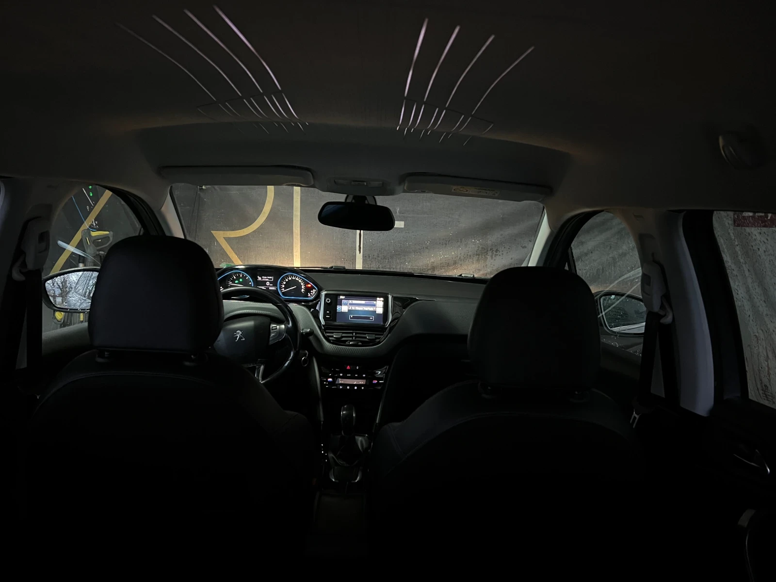 Peugeot 2008, снимка 3 - Автомобили и джипове - 53892404