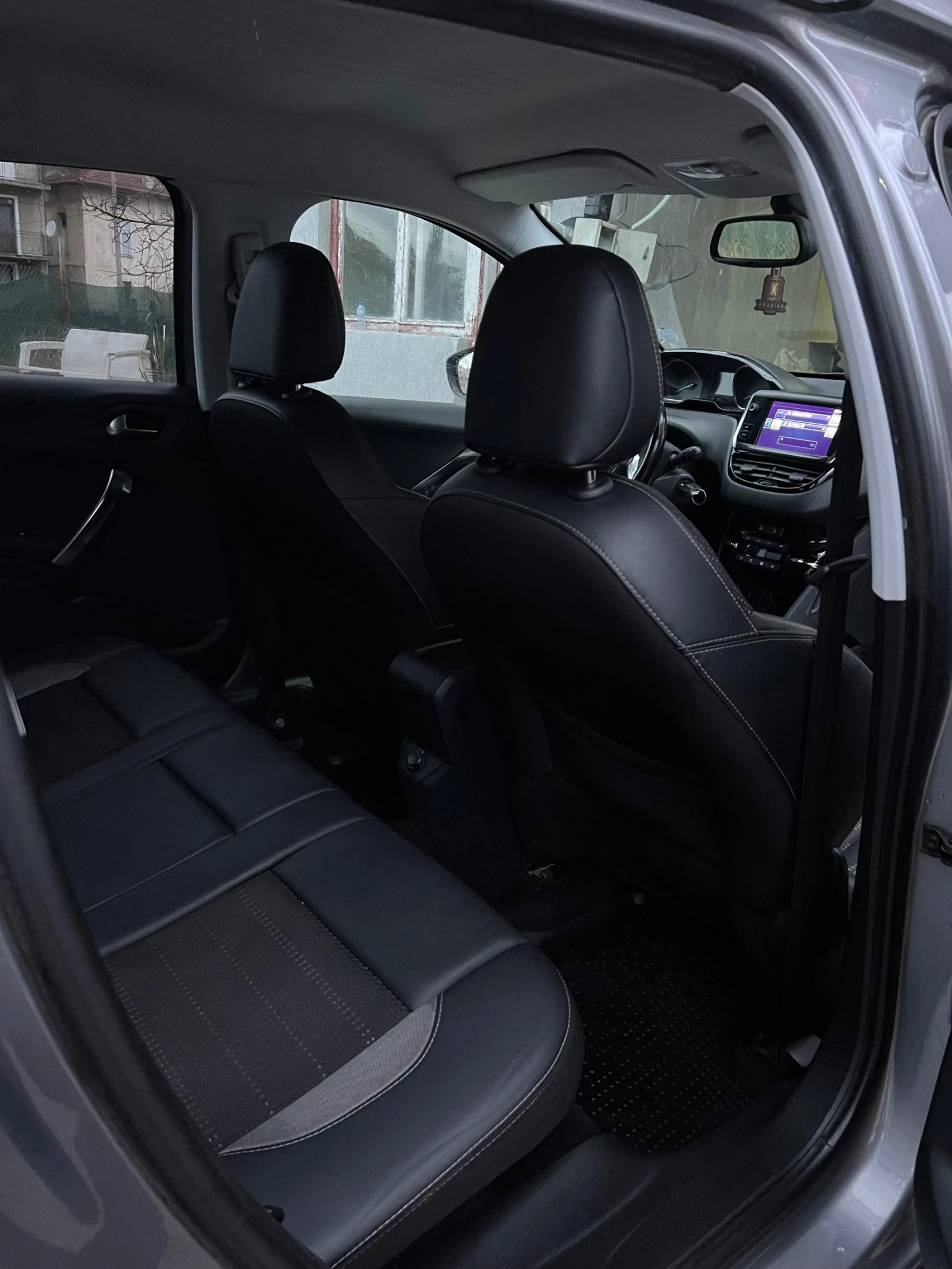 Peugeot 2008, снимка 8 - Автомобили и джипове - 53892404