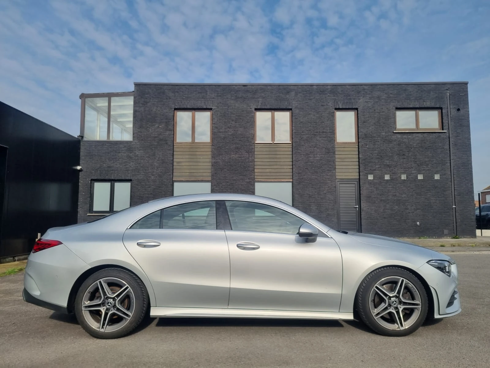 Mercedes-Benz CLA 200 d AMG Line, снимка 2 - Автомобили и джипове - 53999141