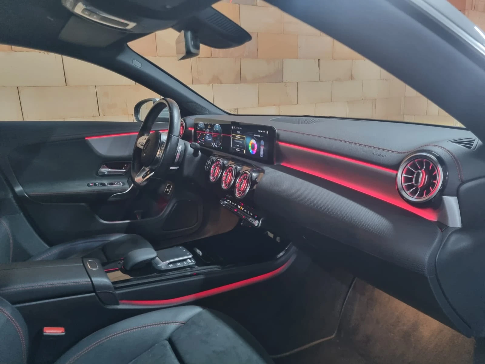 Mercedes-Benz CLA 200 d AMG Line, снимка 12 - Автомобили и джипове - 53999141