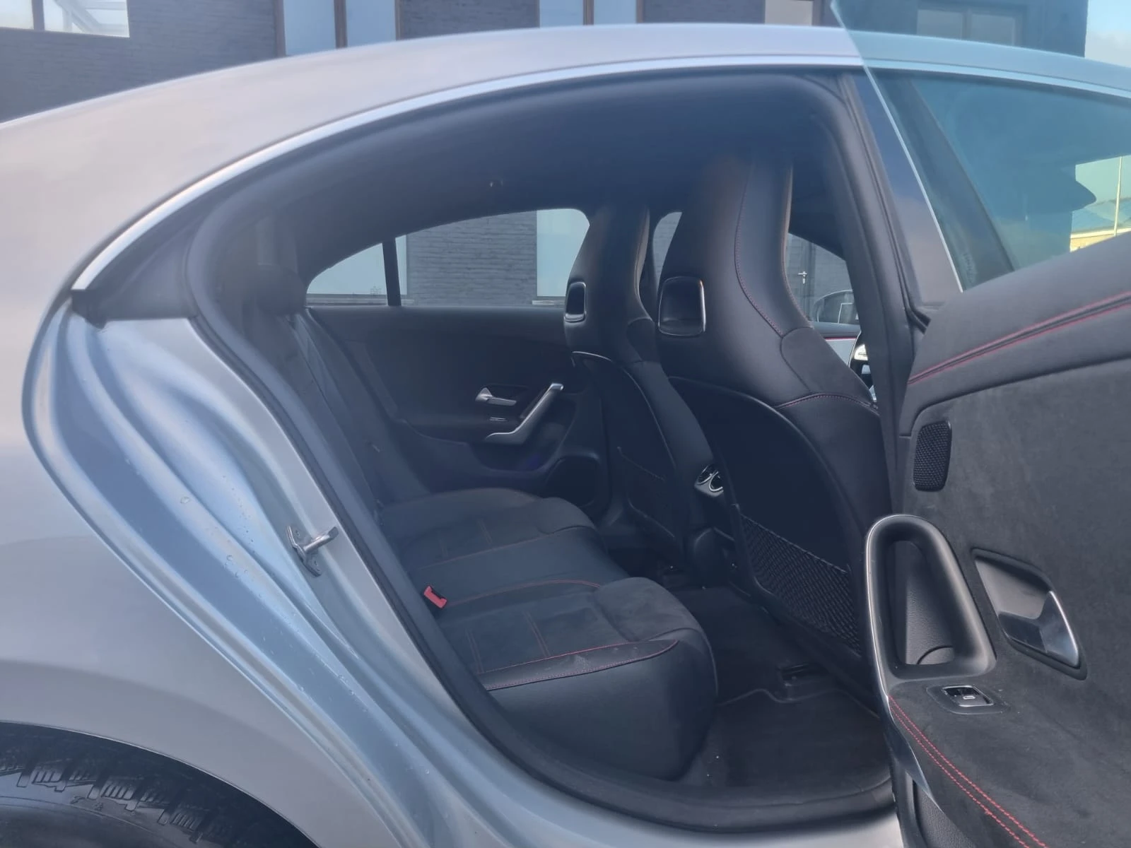 Mercedes-Benz CLA 200 d AMG Line, снимка 14 - Автомобили и джипове - 53999141