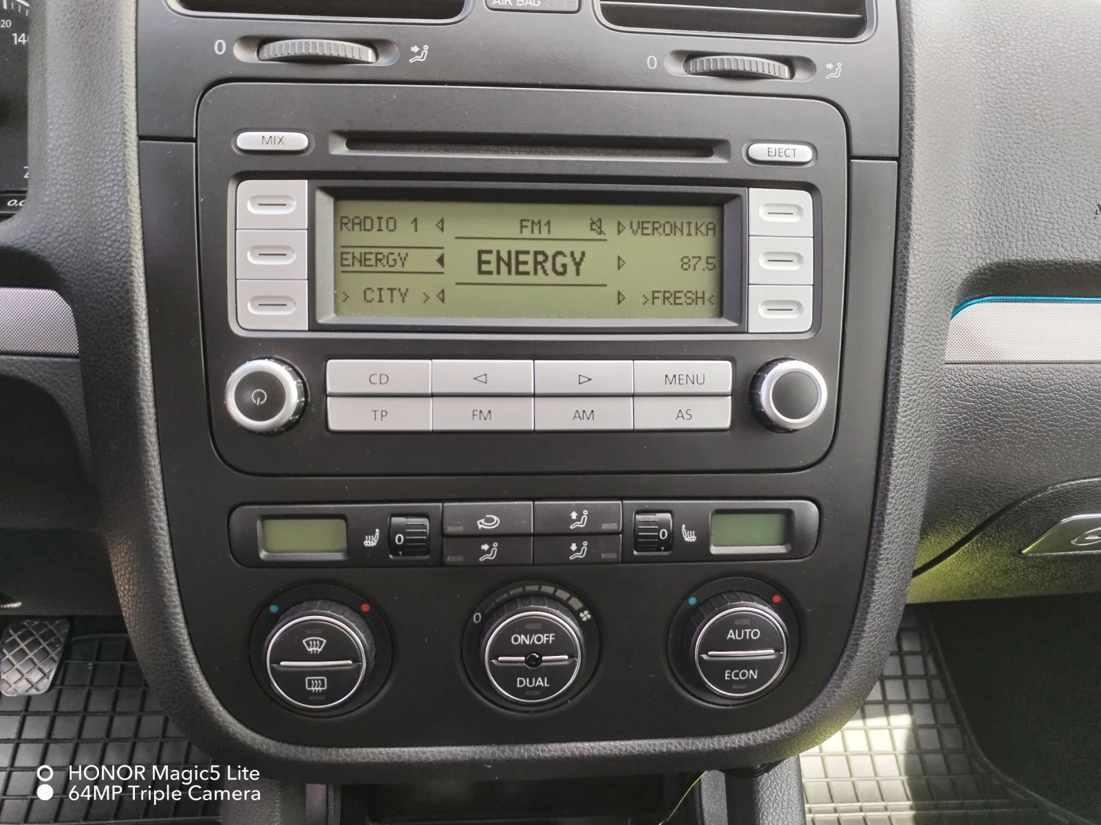 VW Golf GOAL 1.9 105кс. , снимка 13 - Автомобили и джипове - 54024859