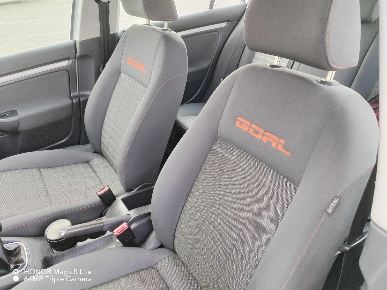 VW Golf GOAL 1.9 105кс. , снимка 11 - Автомобили и джипове - 54024859