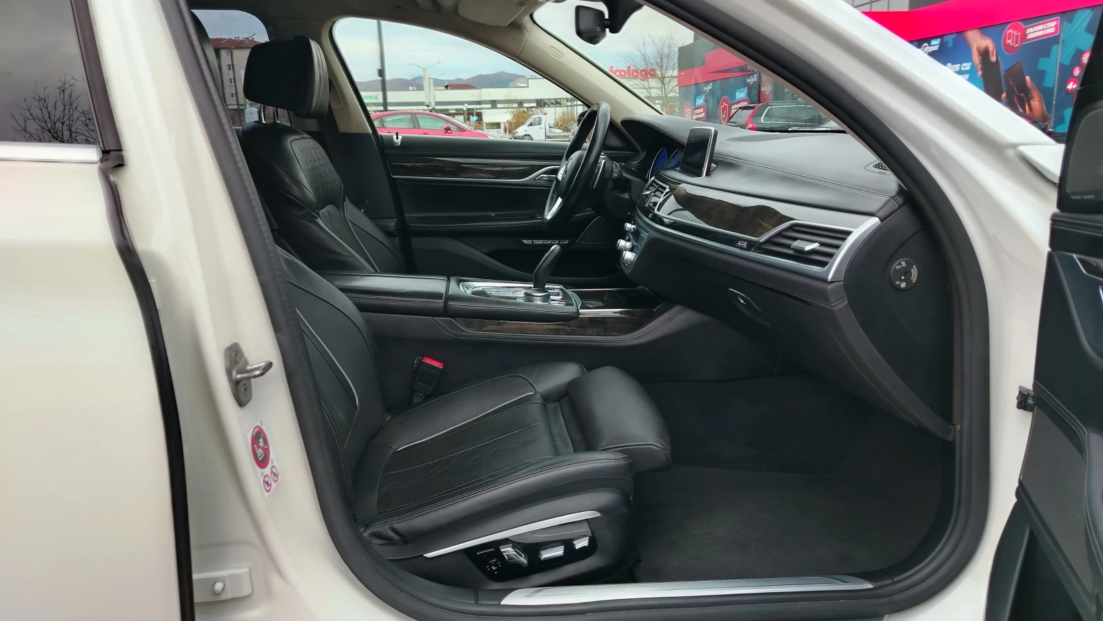 BMW 730 Xd G11, снимка 15 - Автомобили и джипове - 54022089