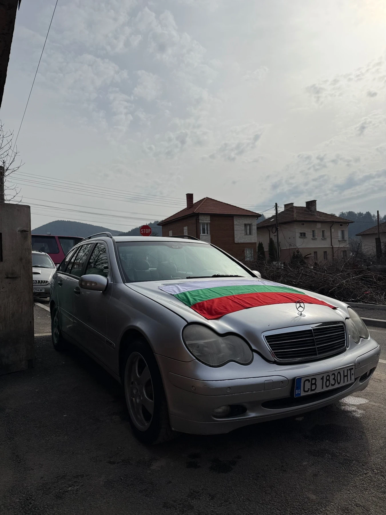 Mercedes-Benz C 200, снимка 3 - Автомобили и джипове - 54077015