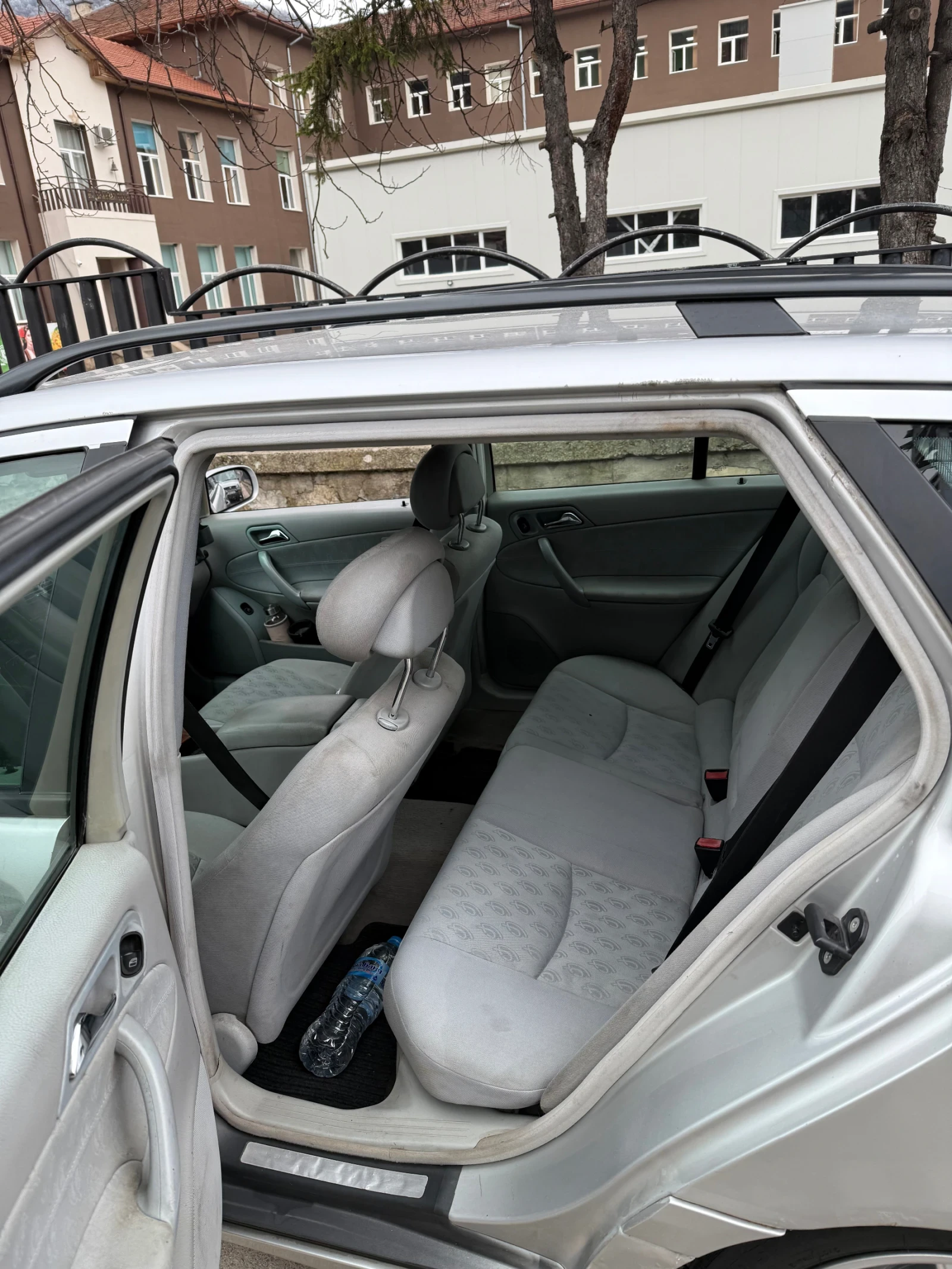 Mercedes-Benz C 200, снимка 8 - Автомобили и джипове - 54077015