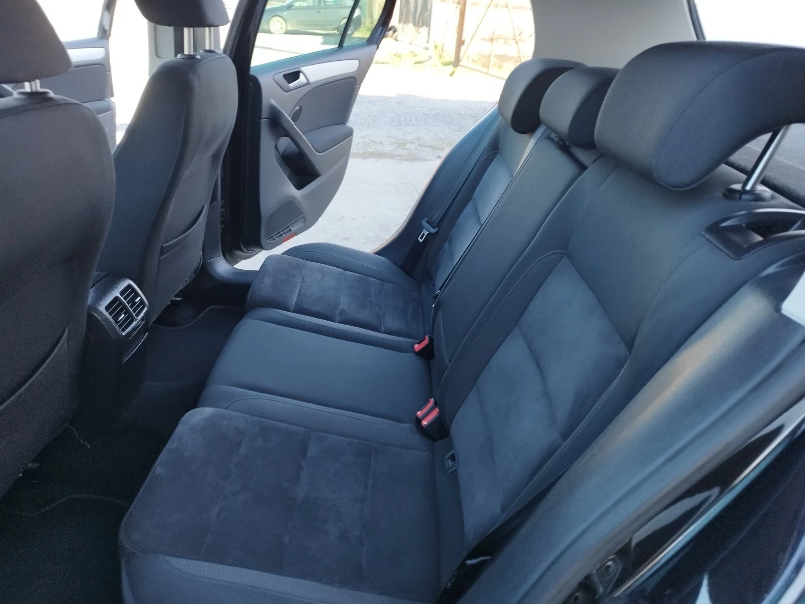 VW Golf 2.0 TDI HIGHLINE 4-MOTION | Mobile.bg � ����������� 12