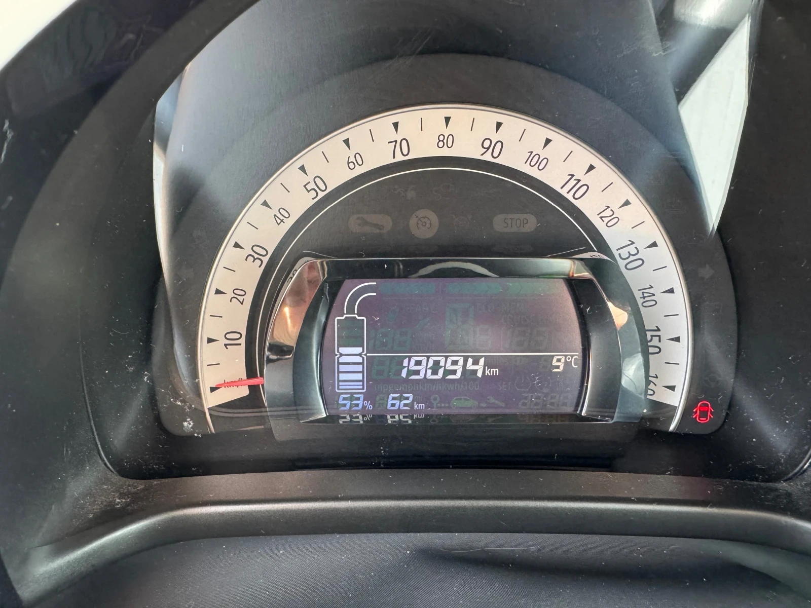 Renault Twingo 60kwh 82kc, снимка 7 - Автомобили и джипове - 54392101