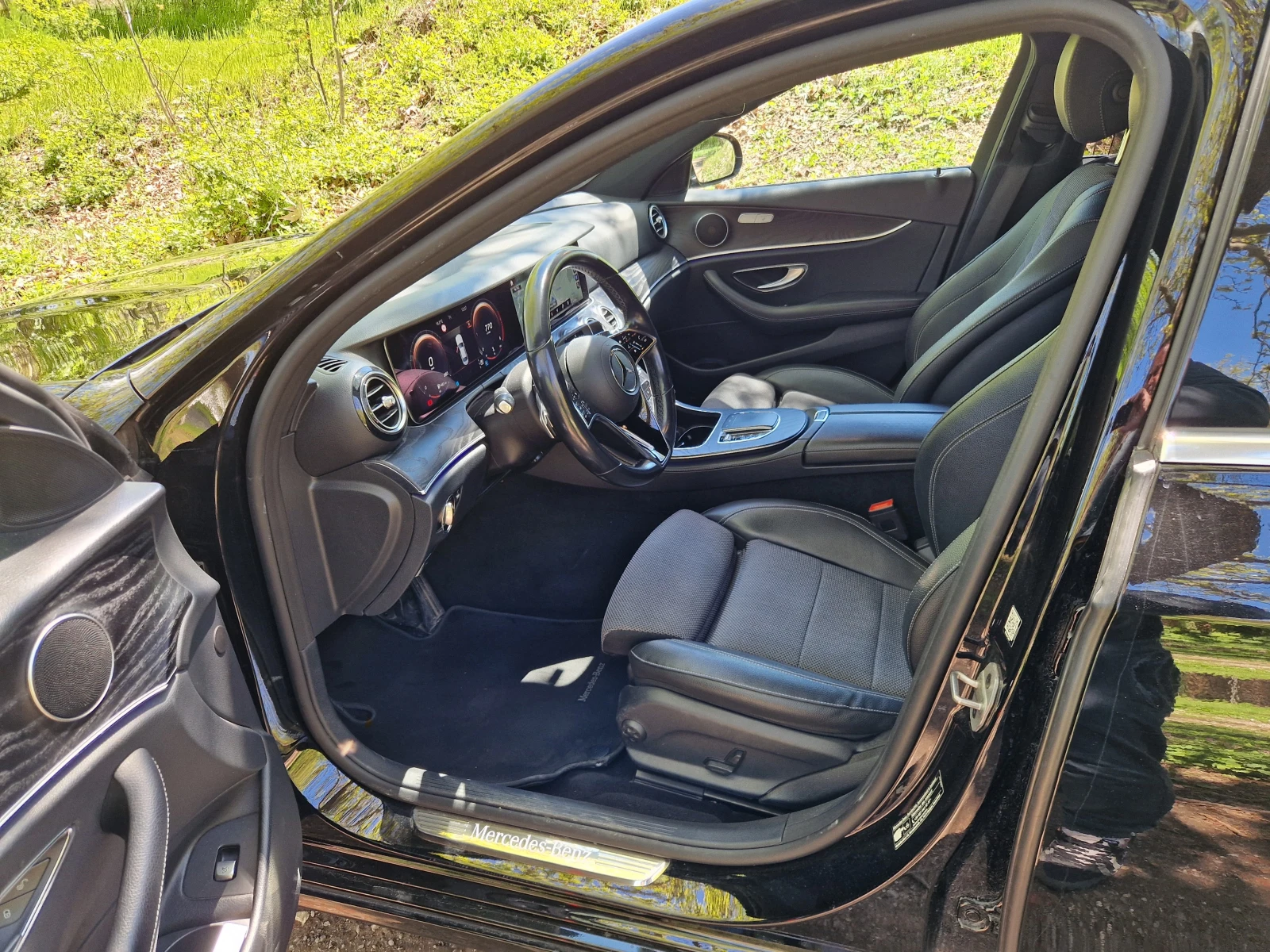 Mercedes-Benz E 220 Без забележки, снимка 5 - Автомобили и джипове - 54409981