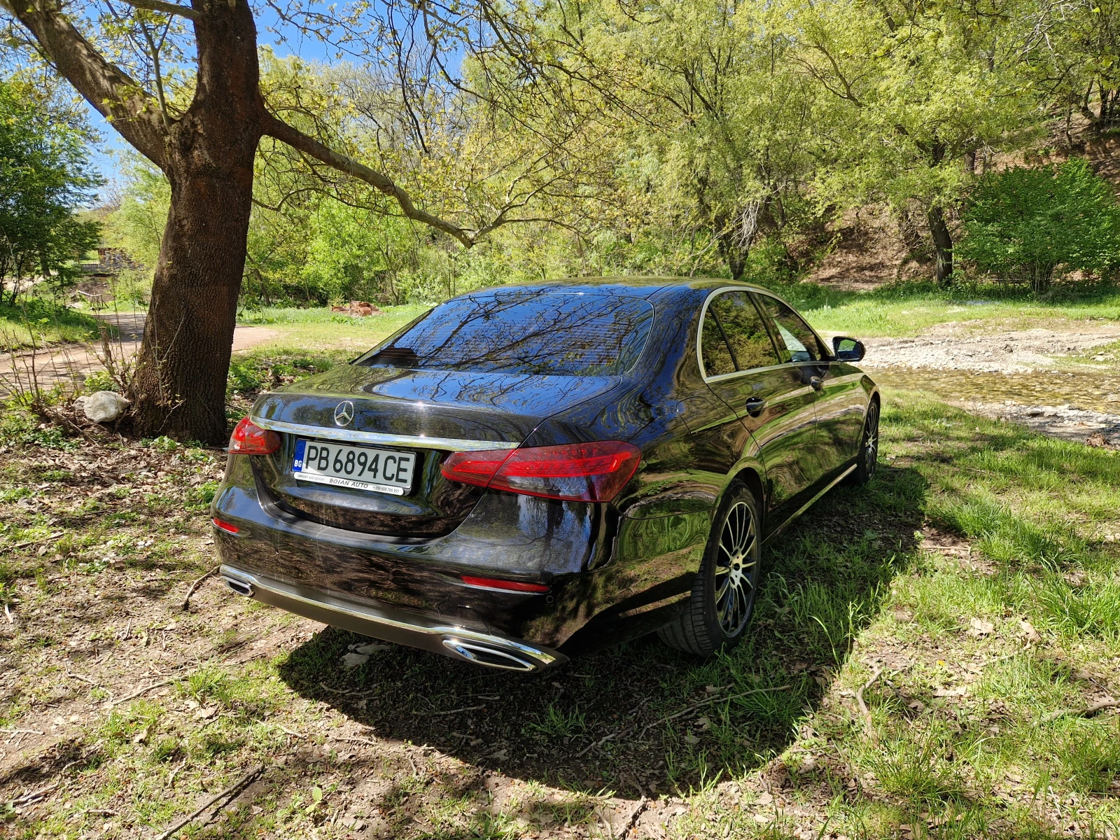 Mercedes-Benz E 220 Без забележки, снимка 3 - Автомобили и джипове - 54409981
