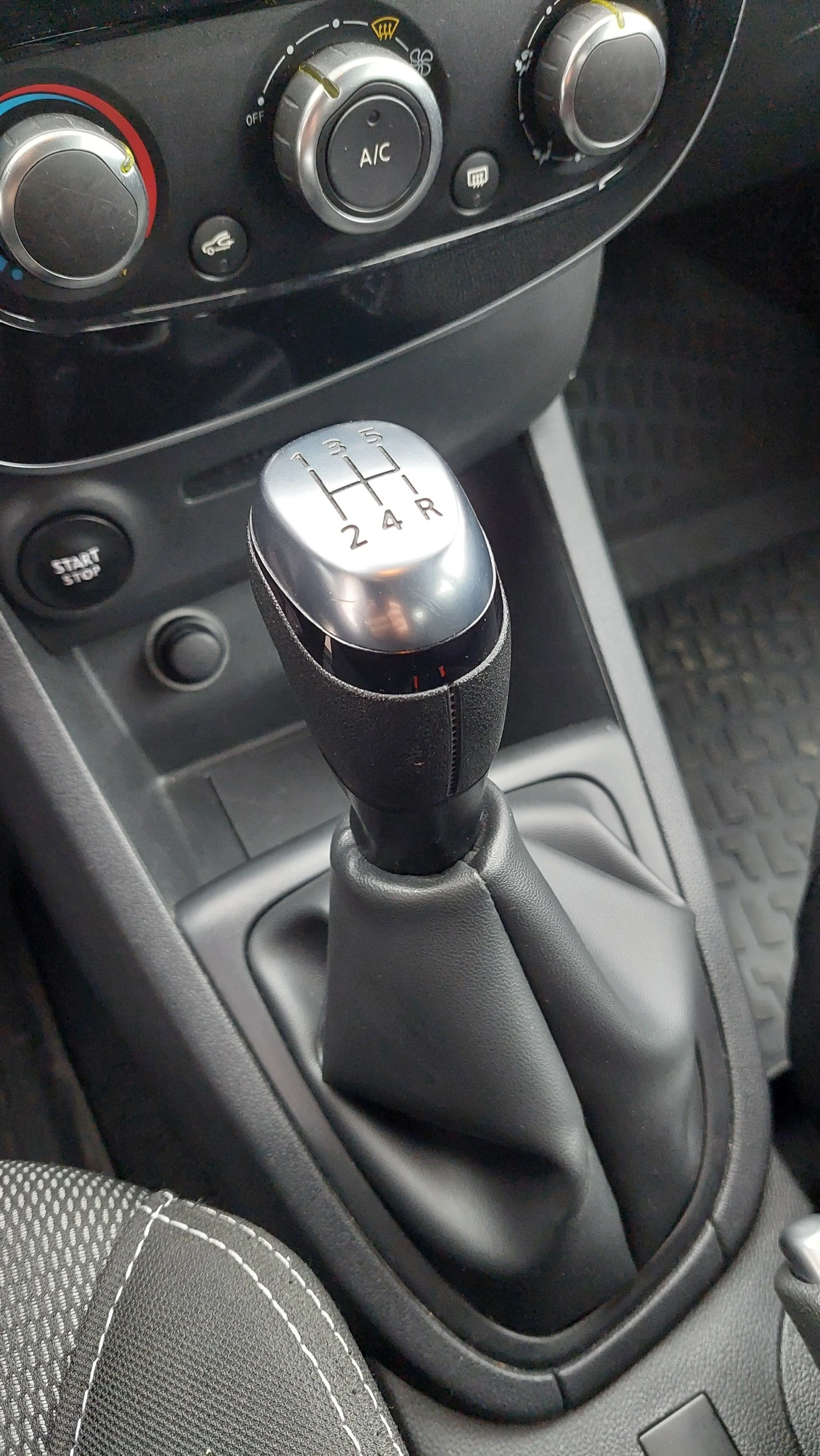 Renault Clio 1.2 N1 ГАЗ BRC, снимка 9 - Автомобили и джипове - 54622420