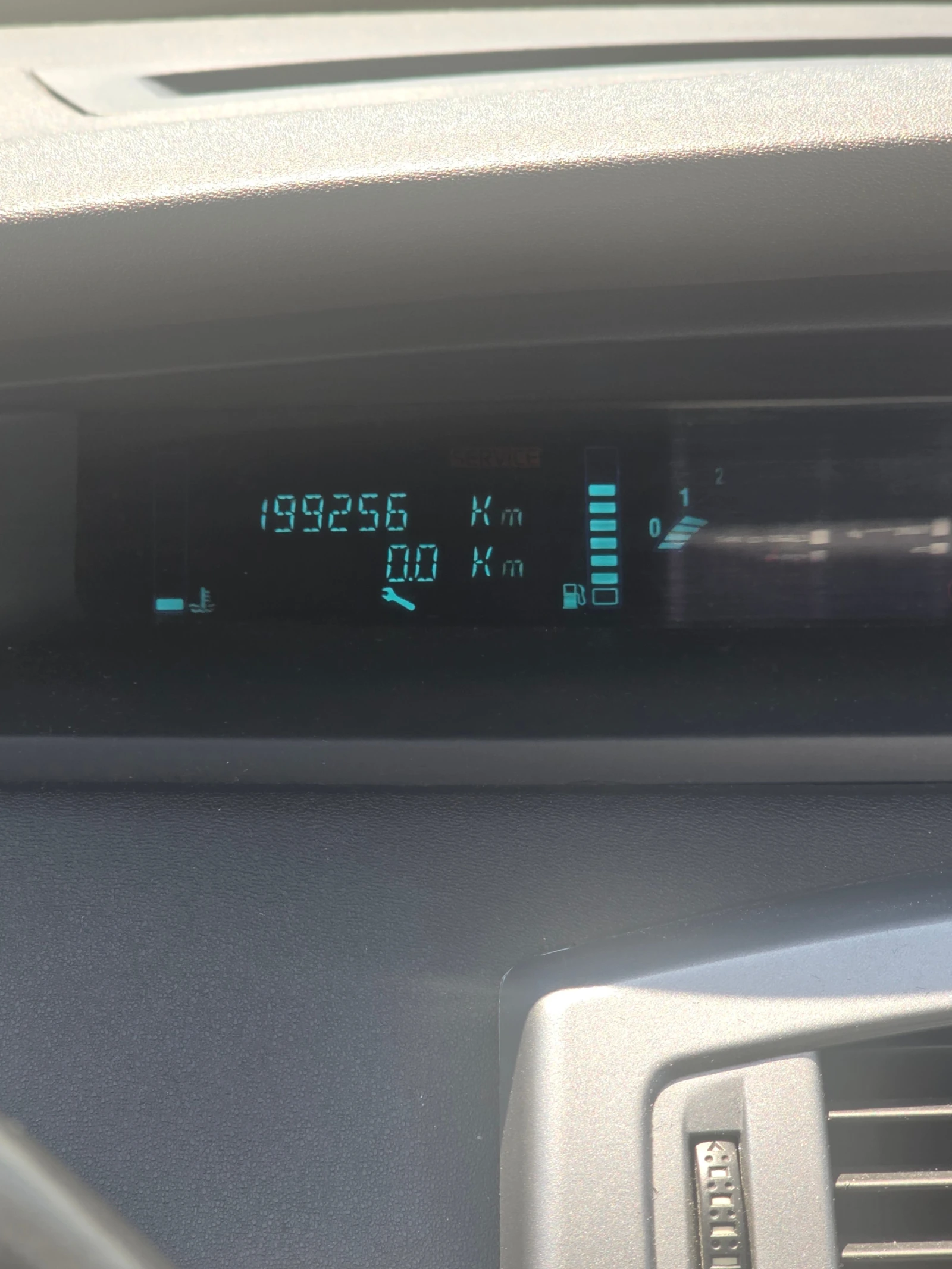 Renault Scenic, снимка 15 - Автомобили и джипове - 54761761