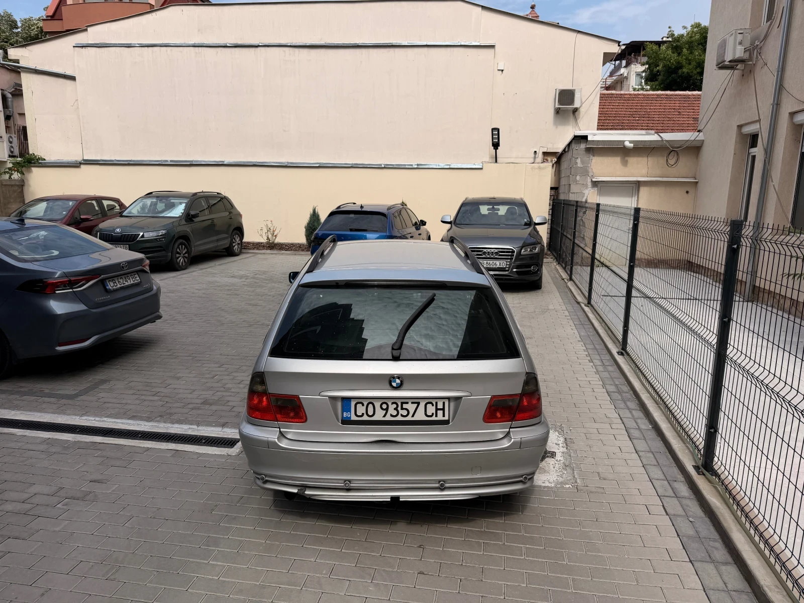 BMW 330, снимка 4 - Автомобили и джипове - 54940377