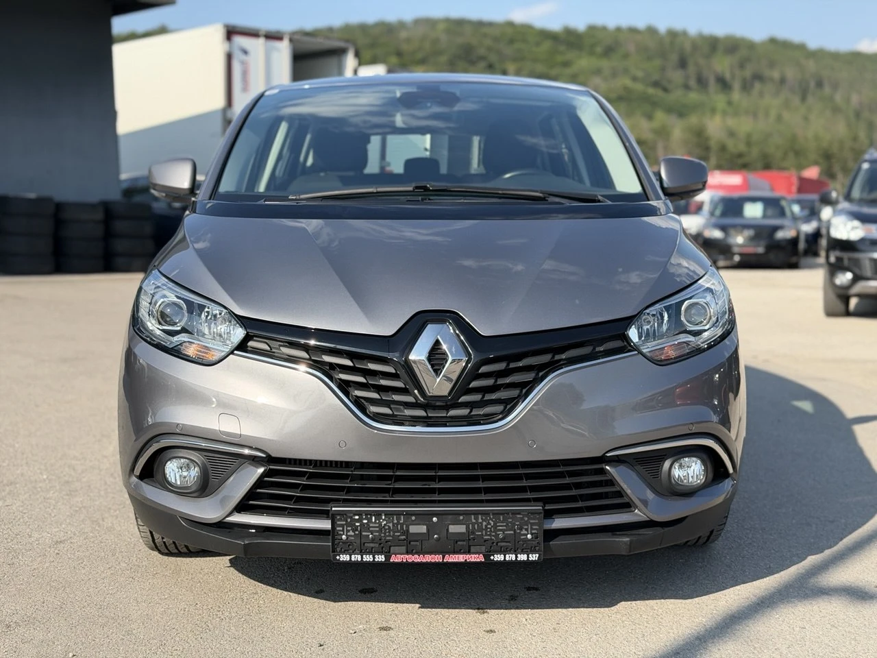 Renault Scenic 1.2TCe, снимка 2 - Автомобили и джипове - 55354817