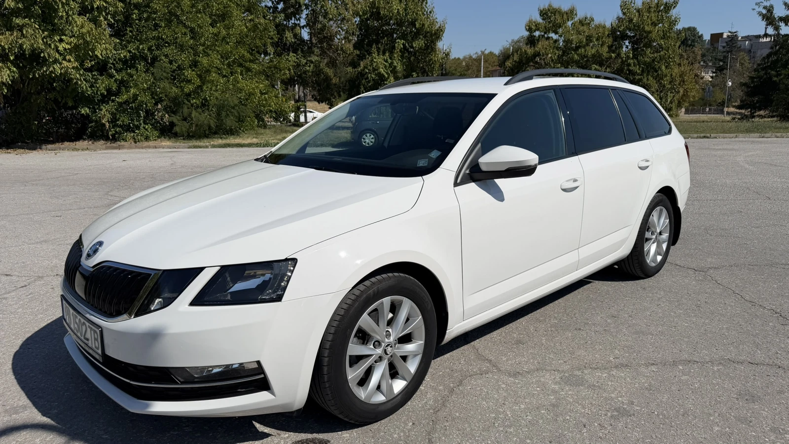 Skoda Octavia 2.0 TDI Facelift Еуратек, снимка 7 - Автомобили и джипове - 56183568