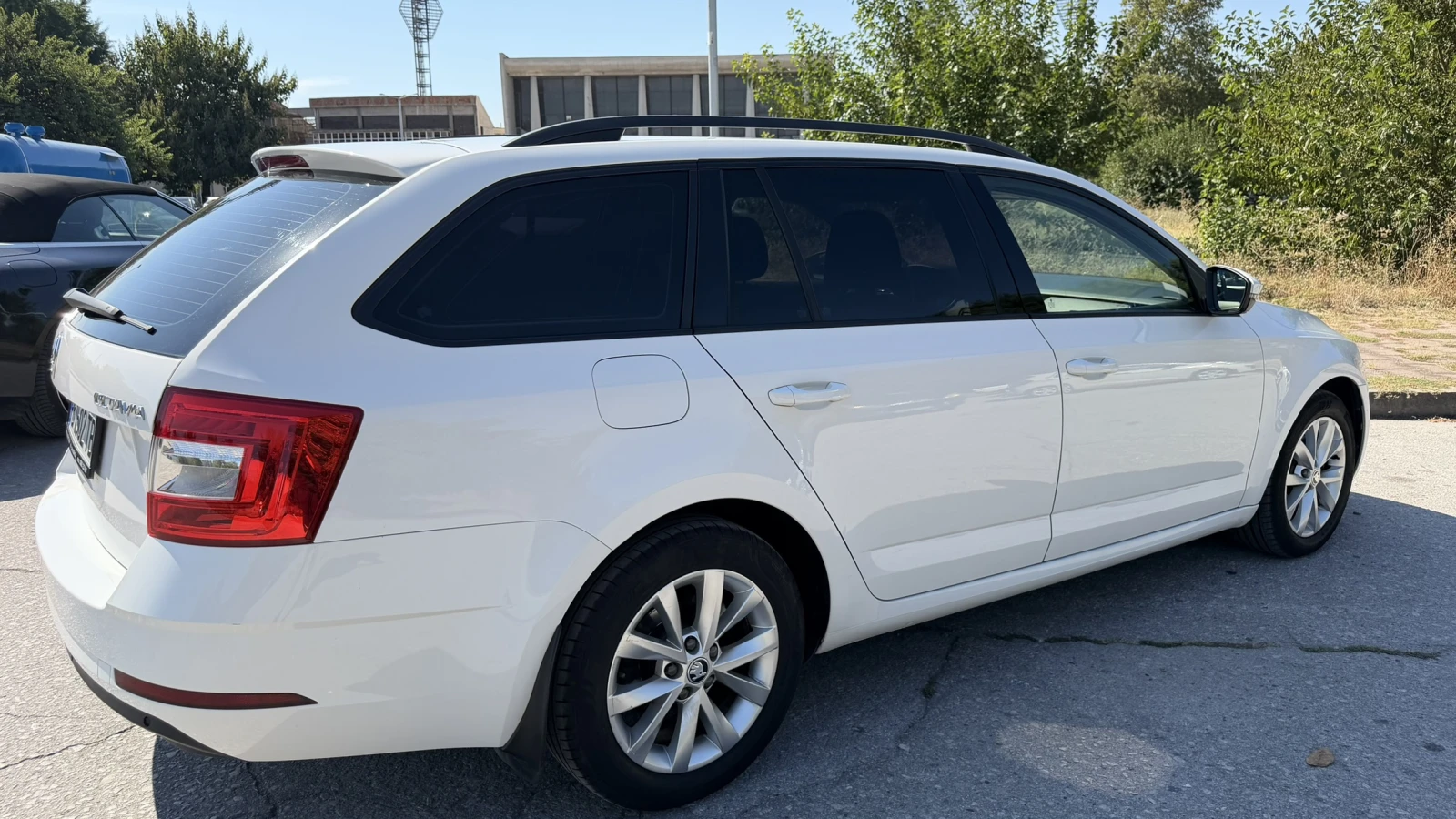 Skoda Octavia 2.0 TDI Facelift Еуратек, снимка 4 - Автомобили и джипове - 56183568