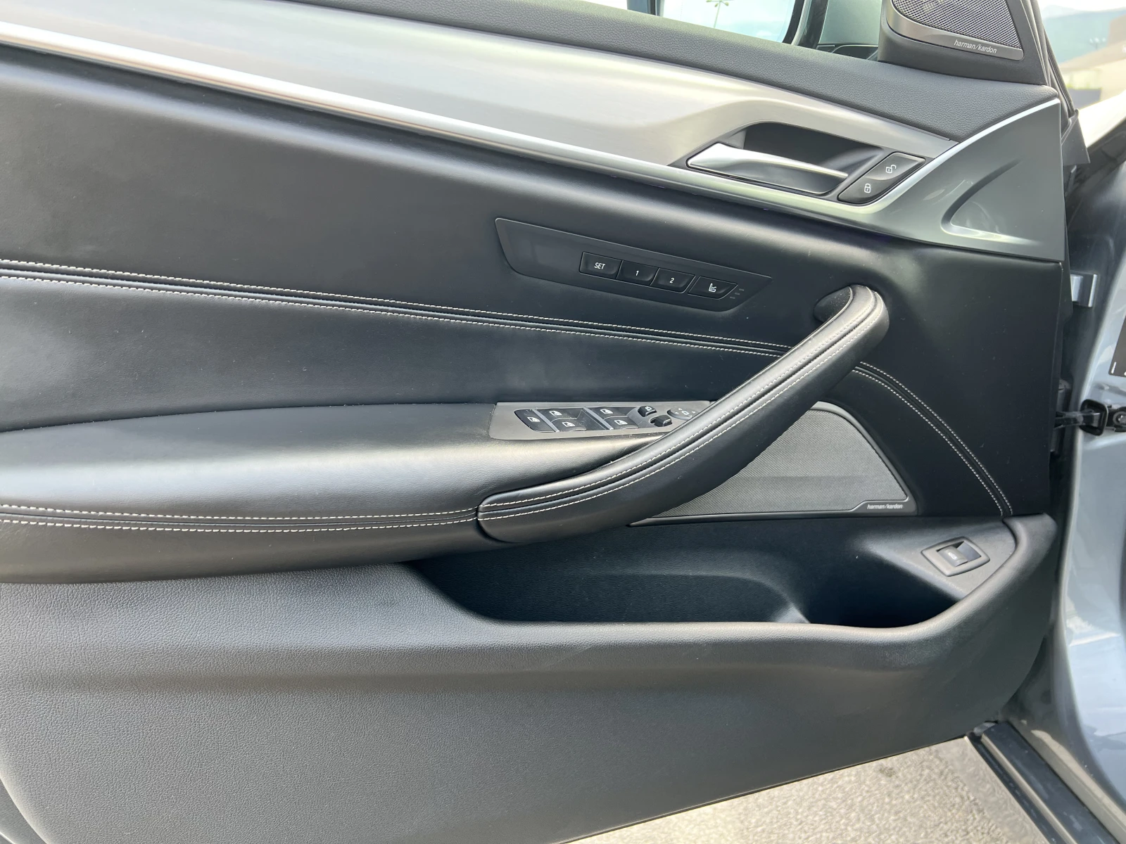 BMW 540 i xDrive, снимка 12 - Автомобили и джипове - 56524695