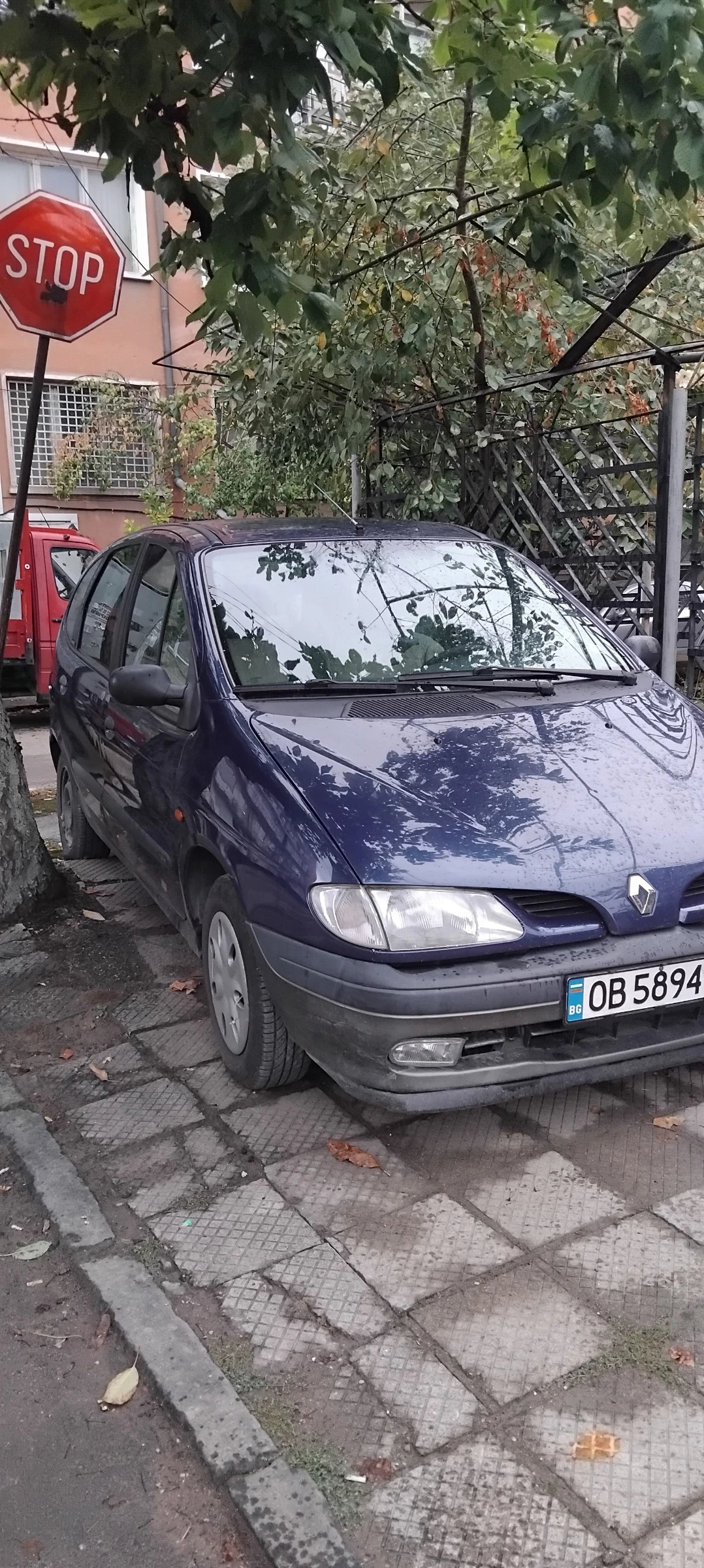 Renault Scenic бензин /втечнен газ, снимка 2 - Автомобили и джипове - 56536204