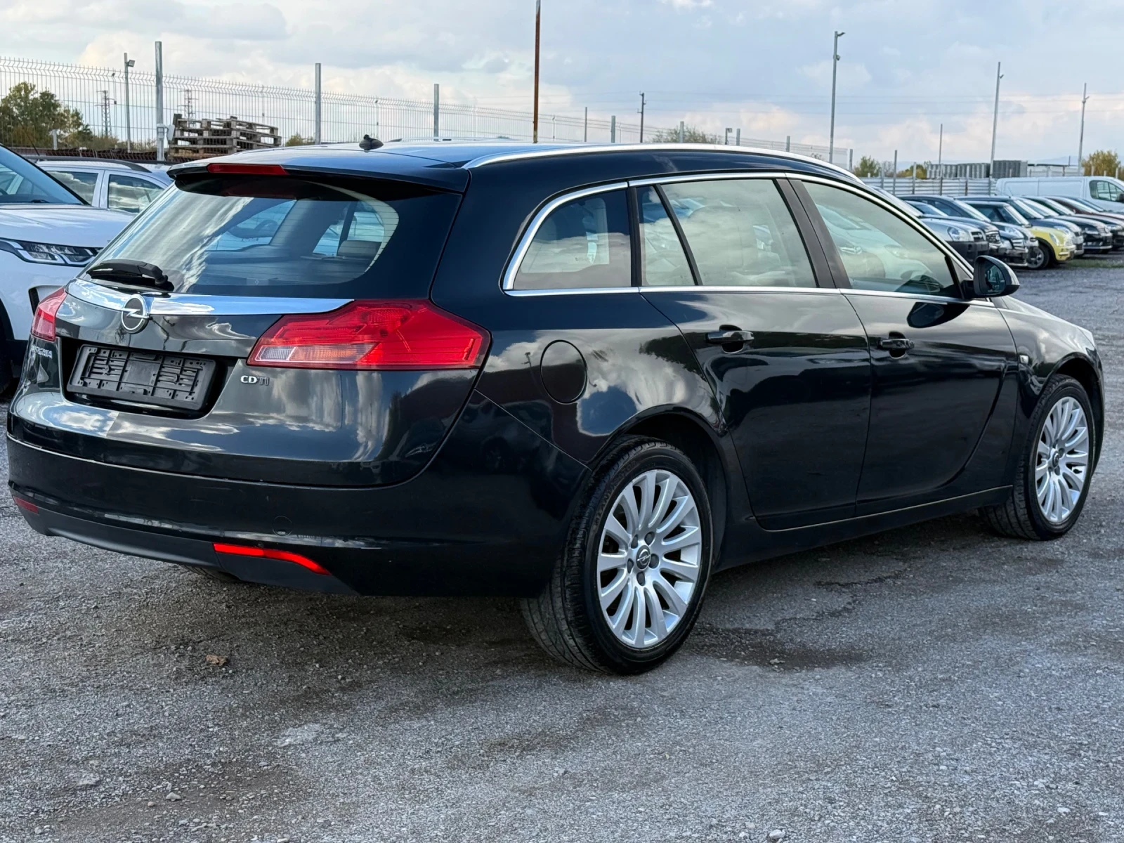 Opel Insignia 2.2CDRI* Кожа* Подгрев, снимка 5 - Автомобили и джипове - 56662056