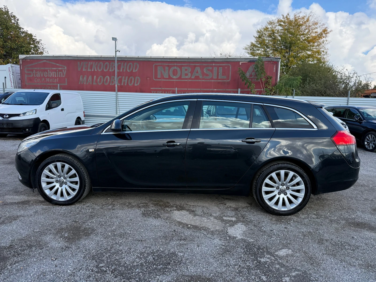 Opel Insignia 2.2CDRI* Кожа* Подгрев, снимка 2 - Автомобили и джипове - 56662056