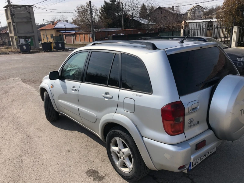 Toyota Rav4 2.0 d4d, снимка 1 - Автомобили и джипове - 49255967