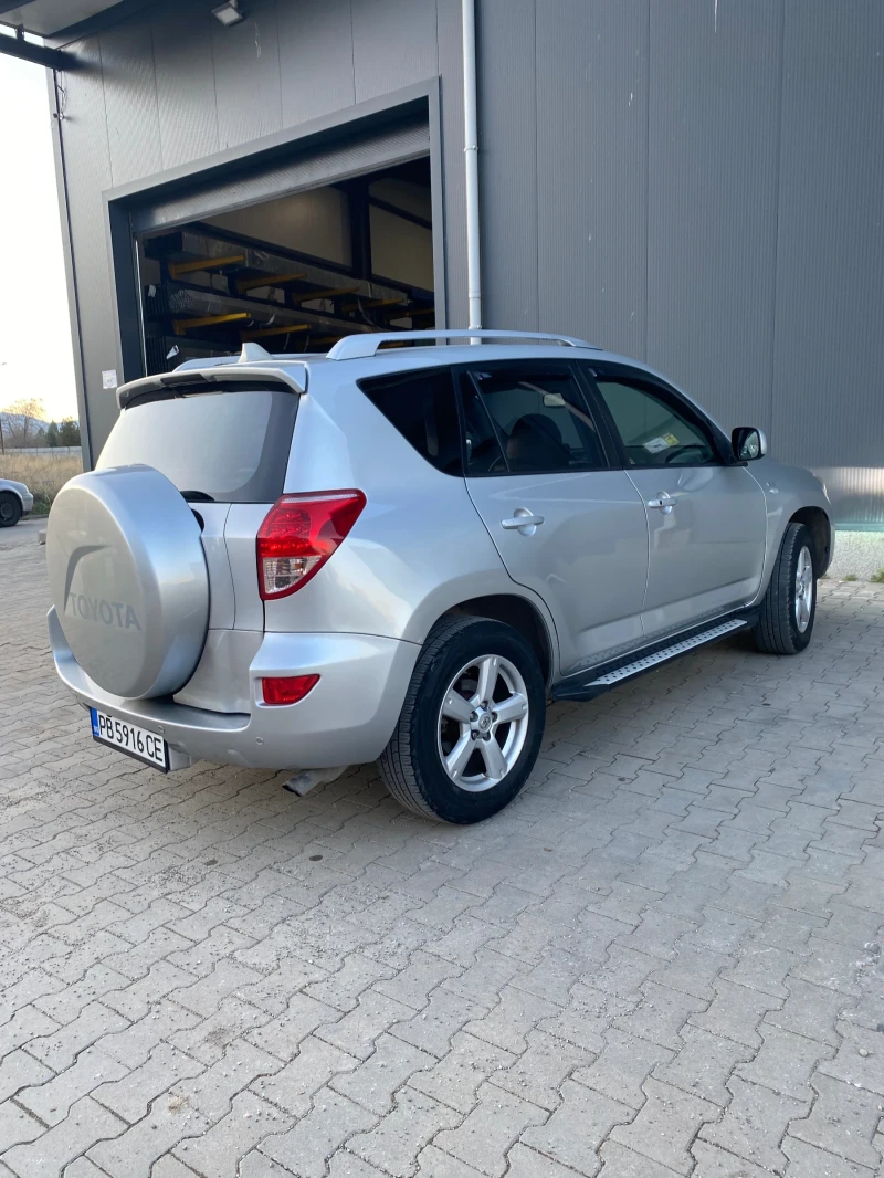 Toyota Rav4 D-4D luxury?, снимка 6 - Автомобили и джипове - 52962579