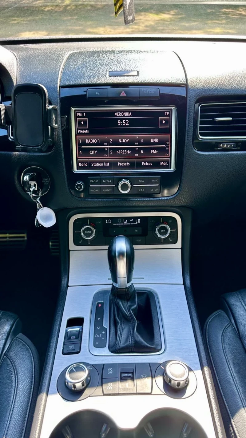 VW Touareg, снимка 6 - Автомобили и джипове - 53058551