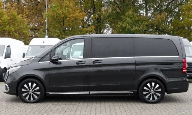 Mercedes-Benz EQV 300 Long = Avantgarde= Гаранция, снимка 3 - Автомобили и джипове - 47876724