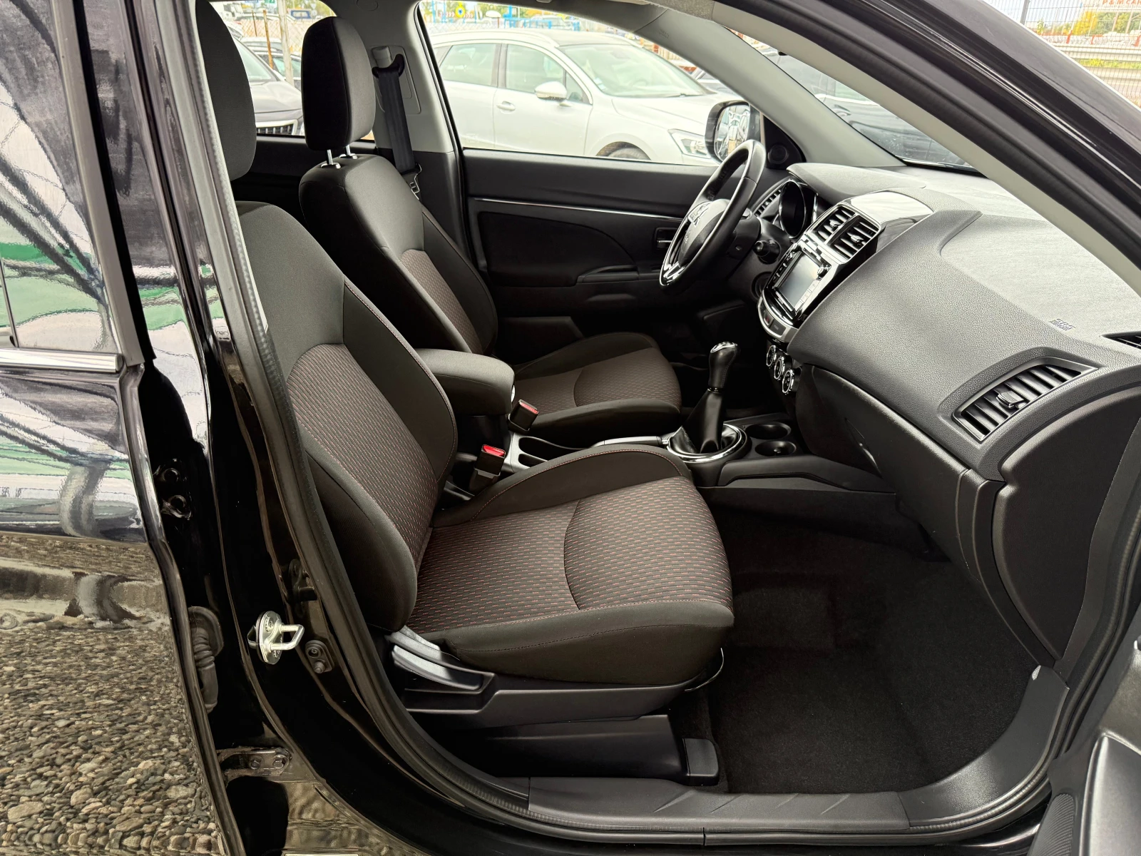 Mitsubishi ASX 1.6 i | Mobile.bg   15