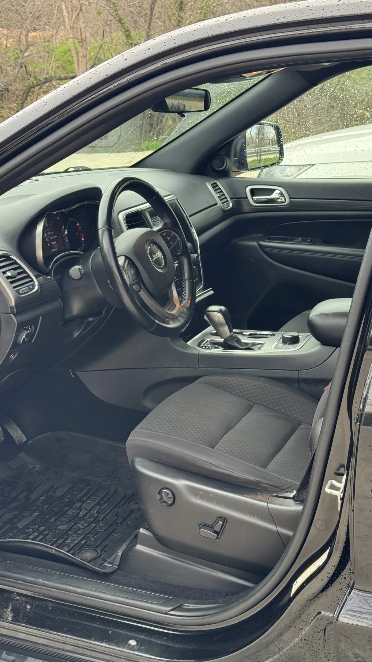 Jeep Grand cherokee 3.6 V6, снимка 7 - Автомобили и джипове - 54039474