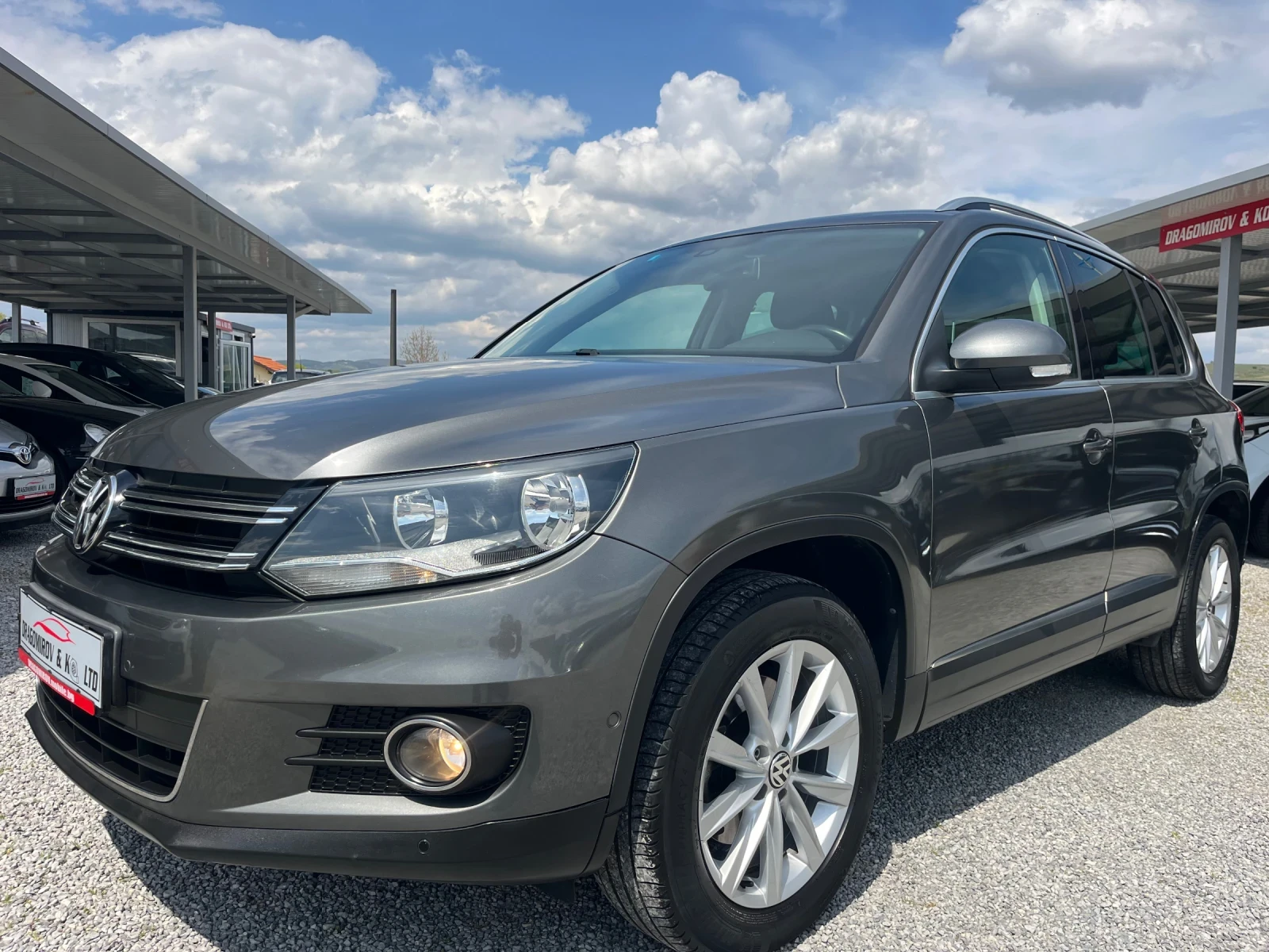 VW Tiguan 4otion/Automat, снимка 4 - Автомобили и джипове - 54256845