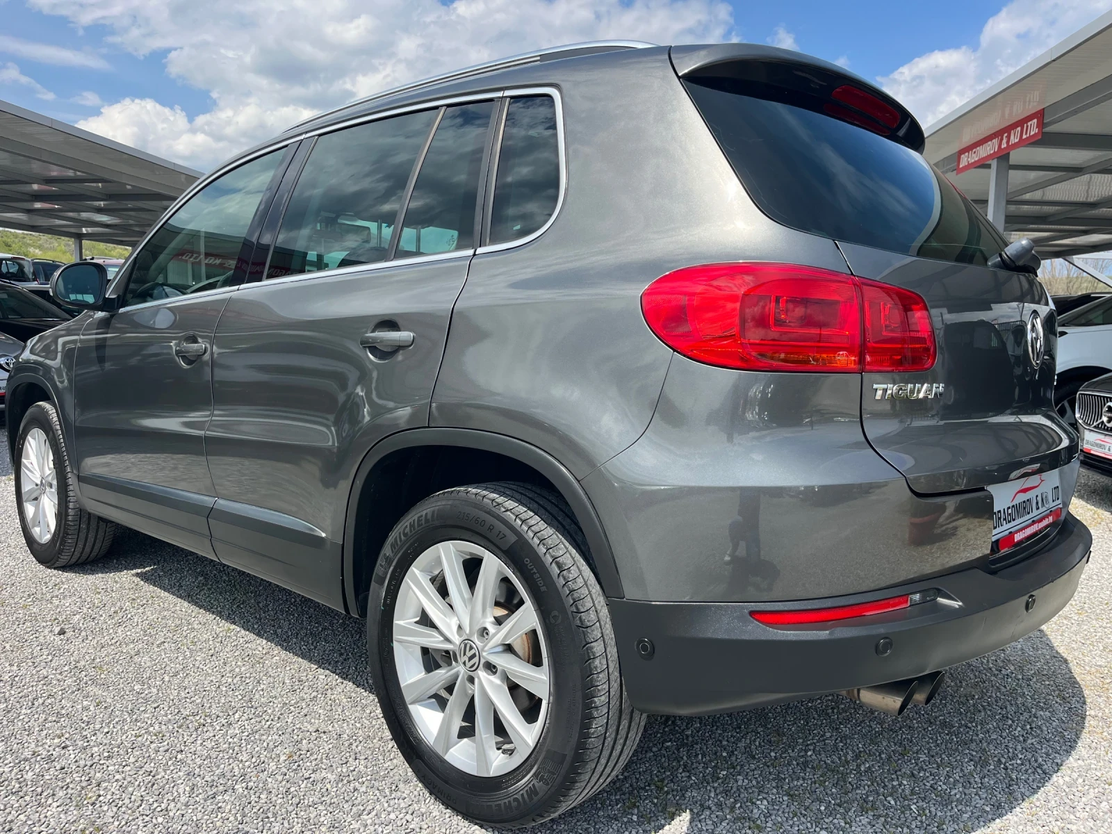 VW Tiguan 4otion/Automat, снимка 5 - Автомобили и джипове - 54256845