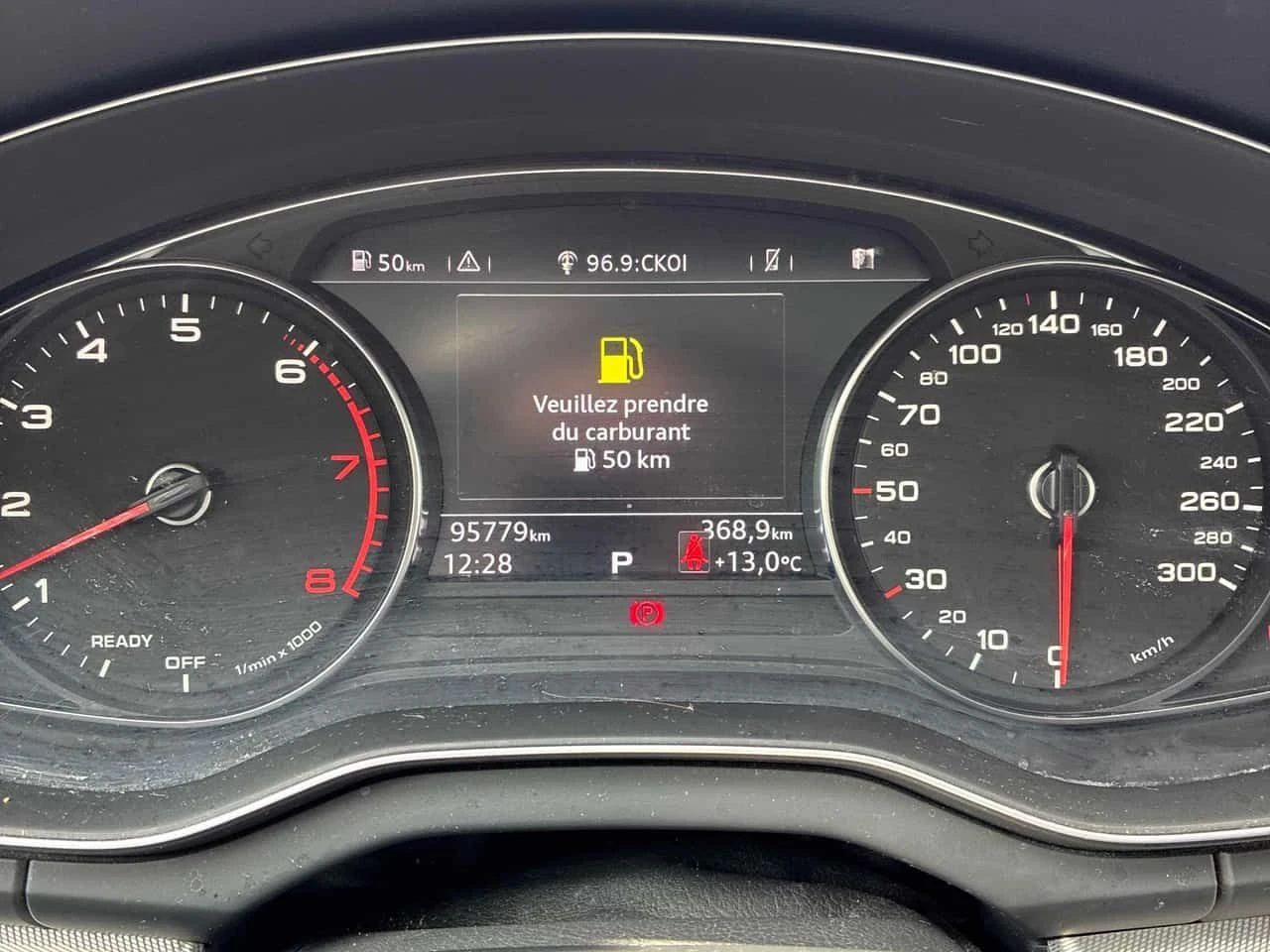 Audi Q5 * Progressiv * CARFAX * БЕЗ ПЪРВОНАЧАЛНА ВНОСКА, снимка 8 - Автомобили и джипове - 54589088