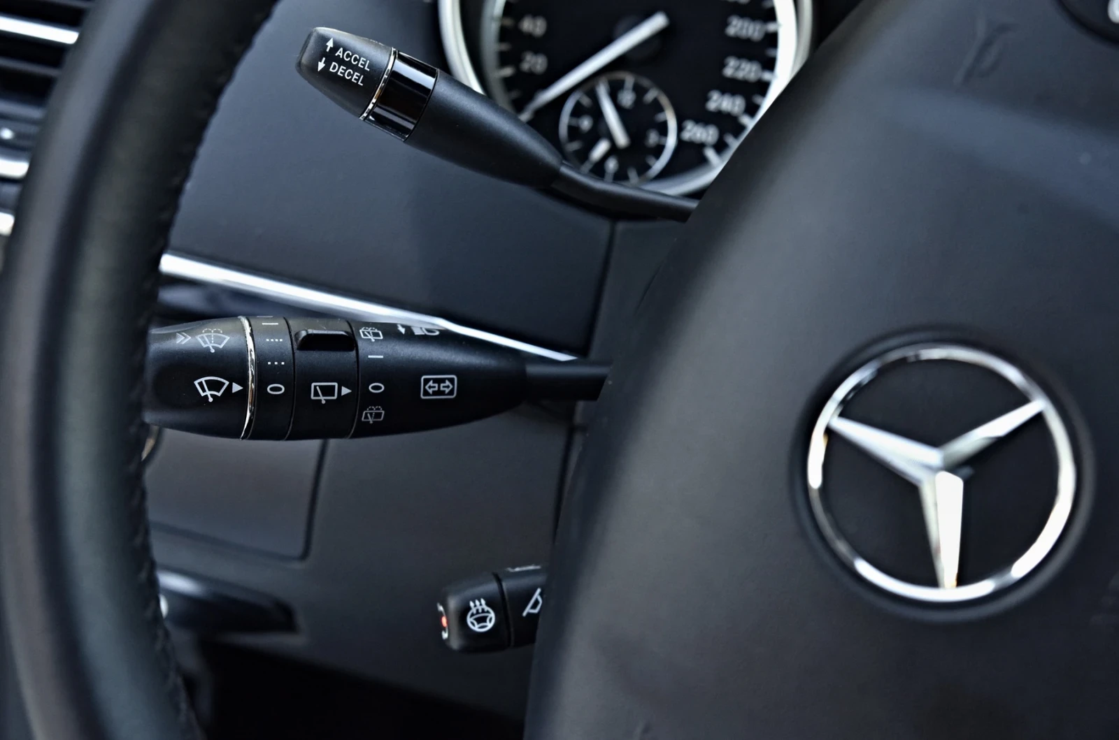 Mercedes-Benz GL 500 AMG FULL MAXX, снимка 12 - Автомобили и джипове - 55095756