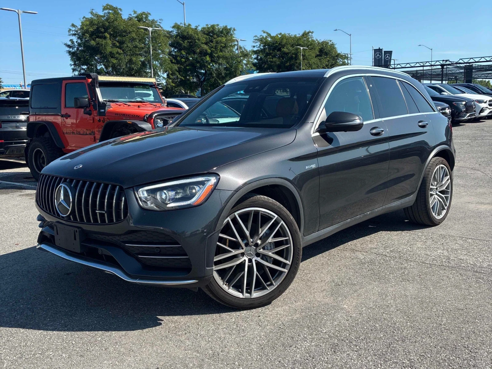 Mercedes-Benz GLC 43 AMG ДИСТРОНИК * ДИГИТАЛНО ТАБЛО * ПАНОРАМА * ПОДГРЕВ *, снимка 2 - Автомобили и джипове - 55675964