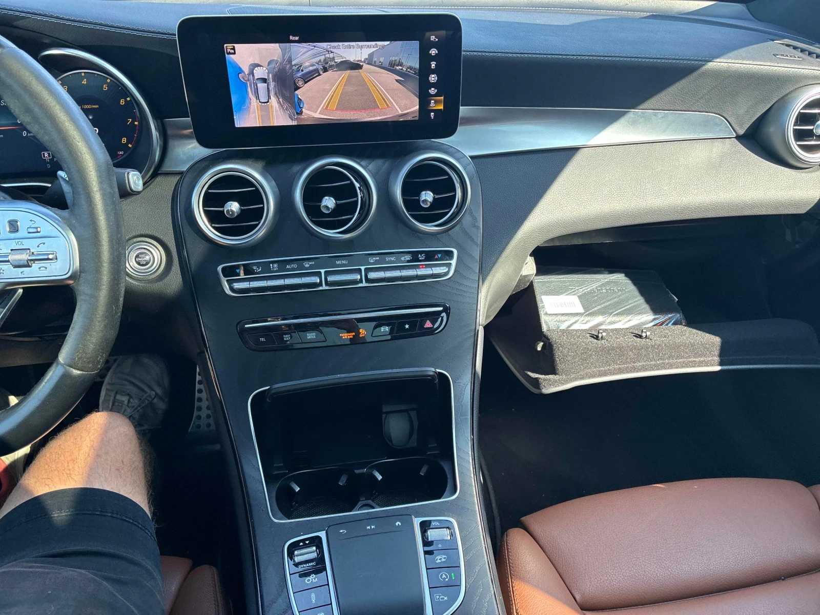 Mercedes-Benz GLC 43 AMG ДИСТРОНИК * ДИГИТАЛНО ТАБЛО * ПАНОРАМА * ПОДГРЕВ *, снимка 11 - Автомобили и джипове - 55675964