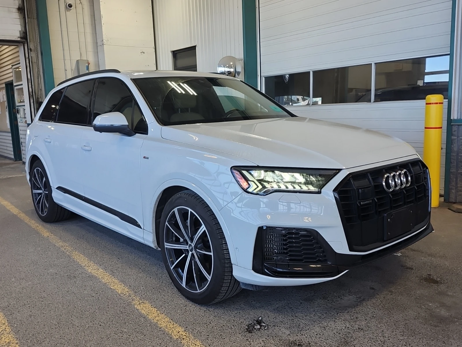 Audi Q7 TECHNIK / АВТОКРЕДИТ, снимка 3 - Автомобили и джипове - 56167306