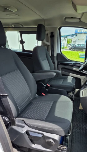 Ford Transit Custom 2.0 TDCI 130к.с  TOURNEO CUSTOM Автомат 8 места., снимка 13
