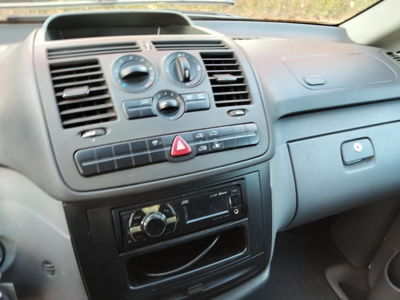 Mercedes-Benz Vito 111cdi 2, 2d 116ps 6ck, снимка 7 - Бусове и автобуси - 52158012