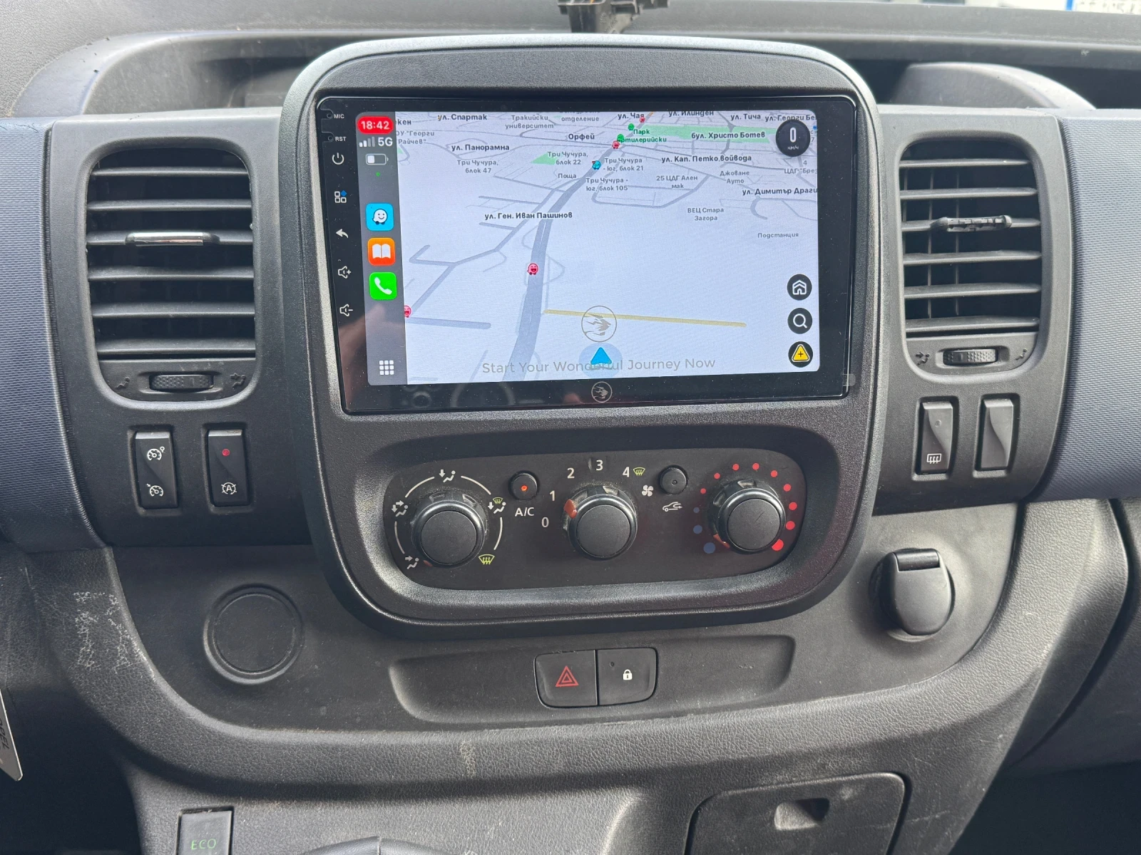 Opel Vivaro 1.6 CDTI* 4 врати* Клима* NAVI , снимка 9 - Бусове и автобуси - 54545271