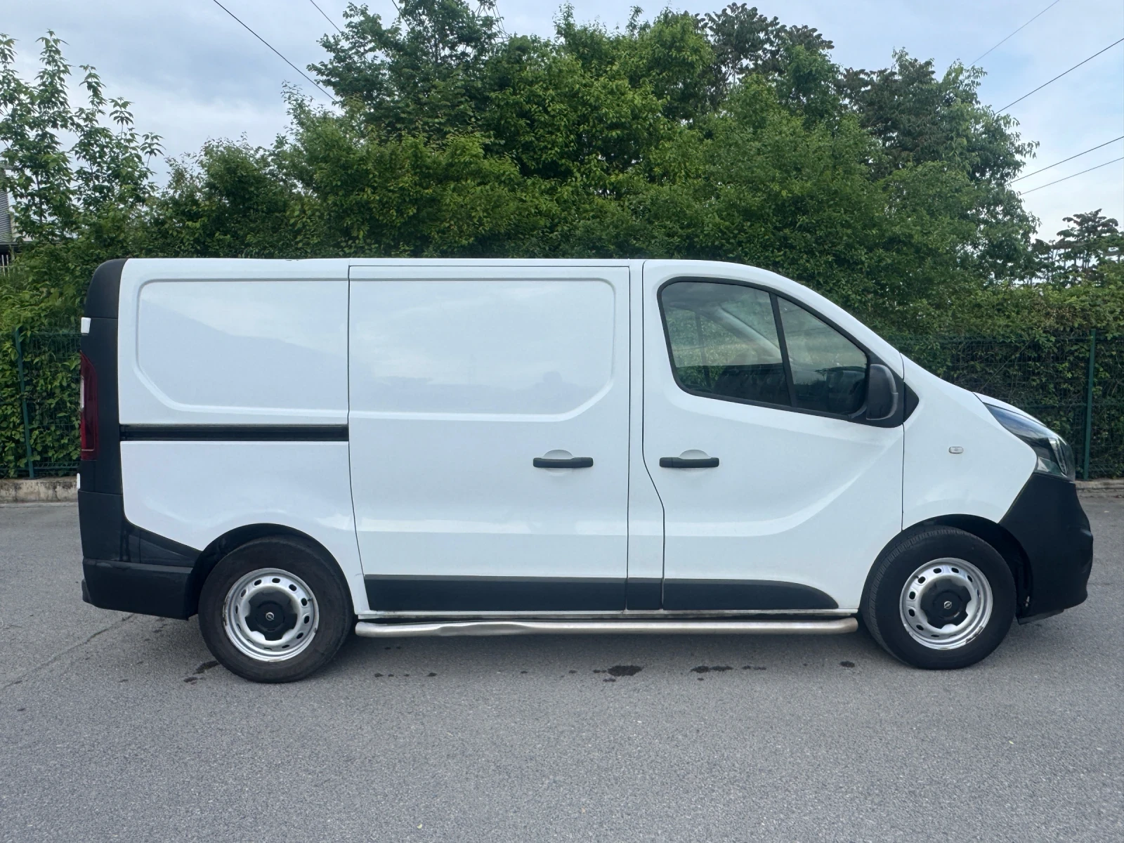 Opel Vivaro 1.6 CDTI* 4 врати* Клима* NAVI , снимка 7 - Бусове и автобуси - 54545271