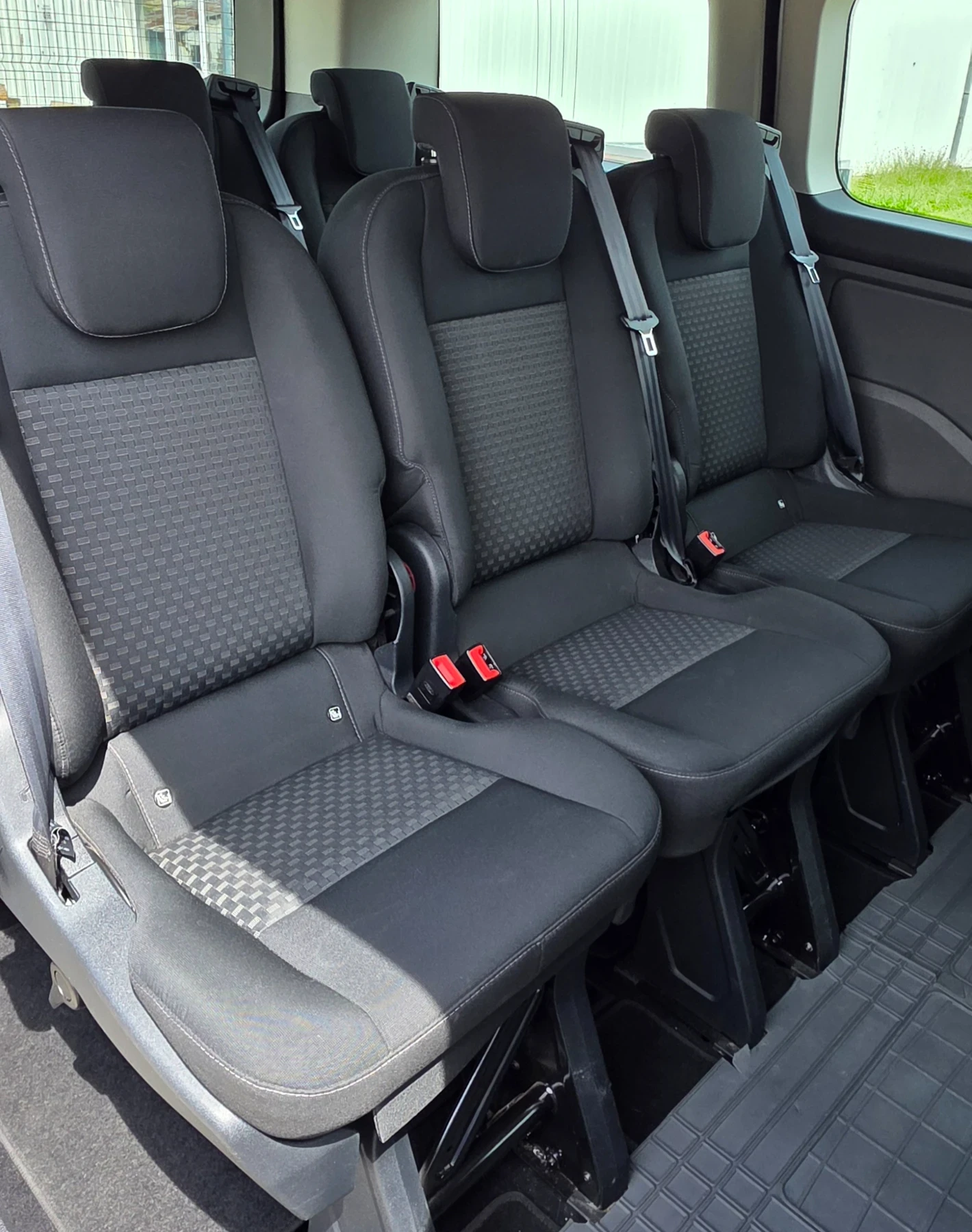 Ford Transit Custom 2.0 TDCI 130к.с  TOURNEO CUSTOM Автомат 8 места., снимка 12 - Бусове и автобуси - 54606276