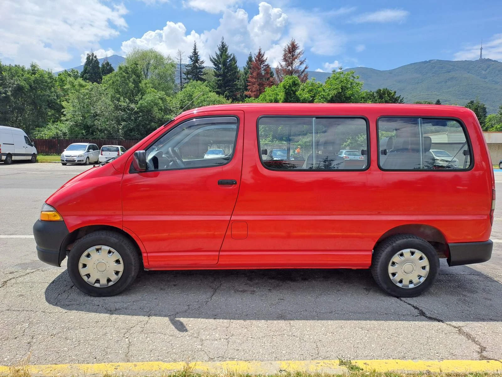 Toyota Hiace 2.4, снимка 4 - Бусове и автобуси - 55160256