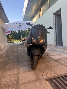     Yamaha T-max 530