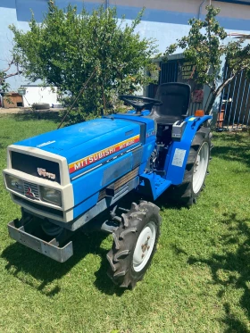 Трактор ISEKI, снимка 1