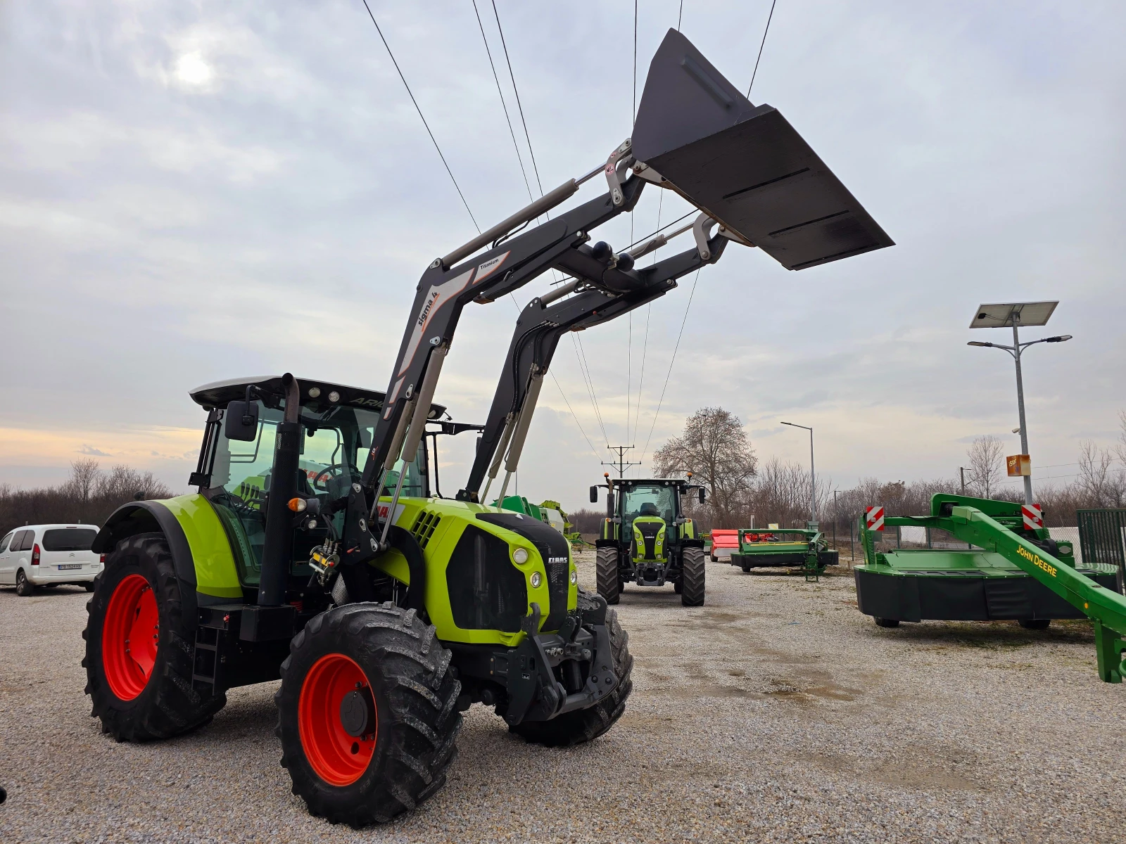 Трактор Claas Arion 620  - изображение 4