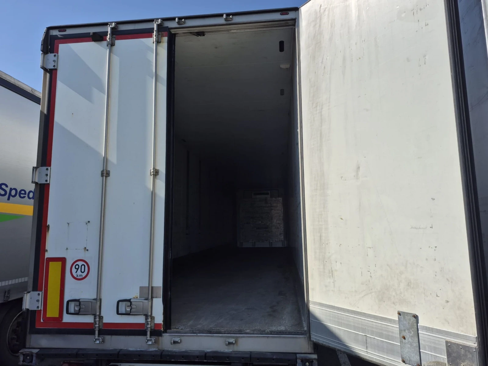 Полуремарке Schmitz Frigo Mega, снимка 2 - Ремаркета - 54158945