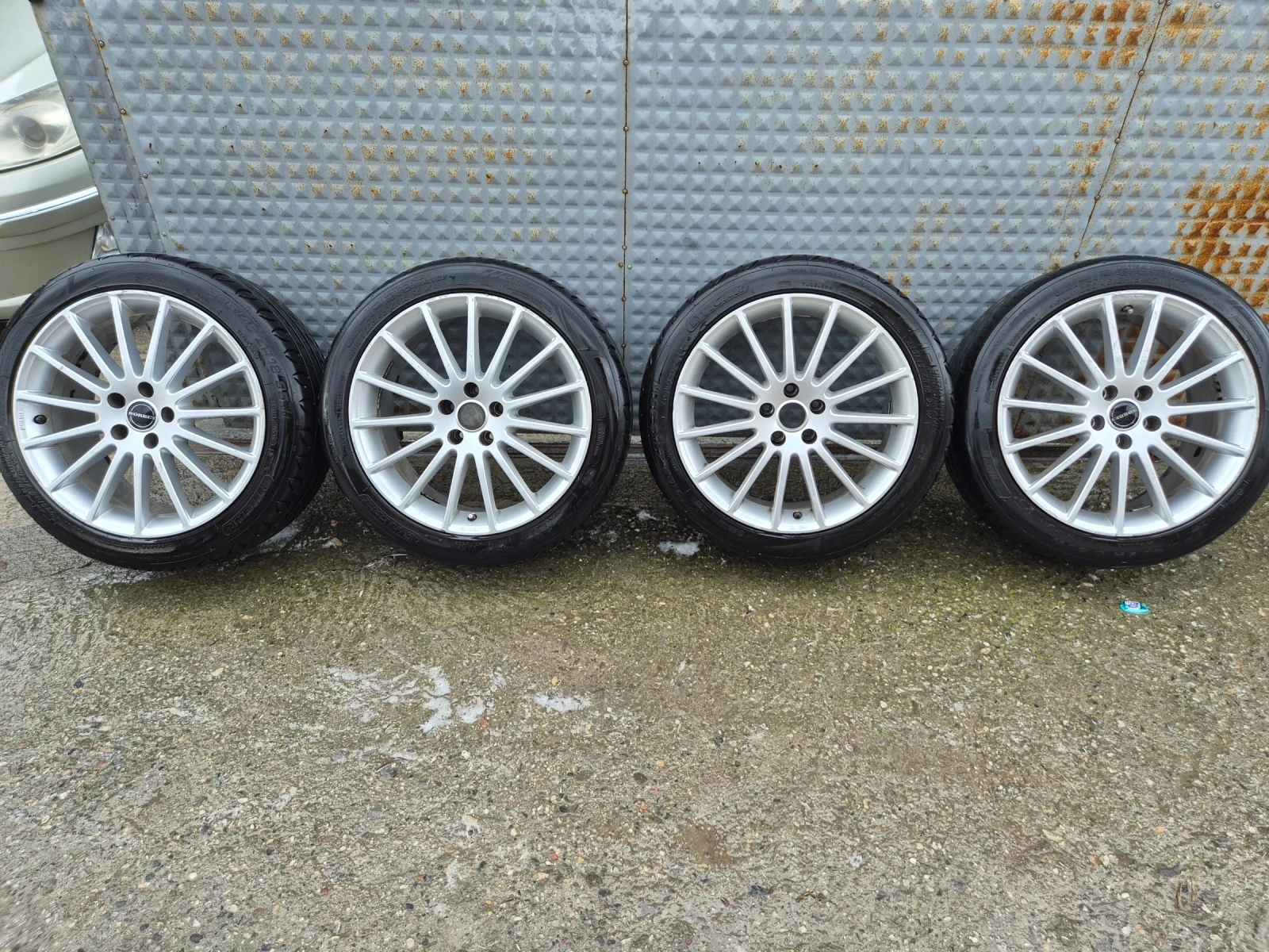 ���� � ������ 225/45R18 | Mobile.bg � ����������� 2